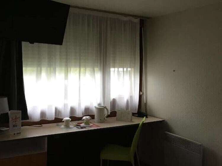 스탠다드 룸 더블 침대, Campanile Dax  Saint Paul Les Dax