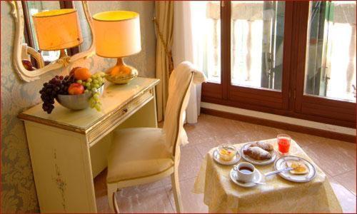 Номер Стандарт Индивидуальный, Canal