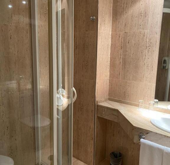 اتاق اجرایی, Duerming Longoria Plaza