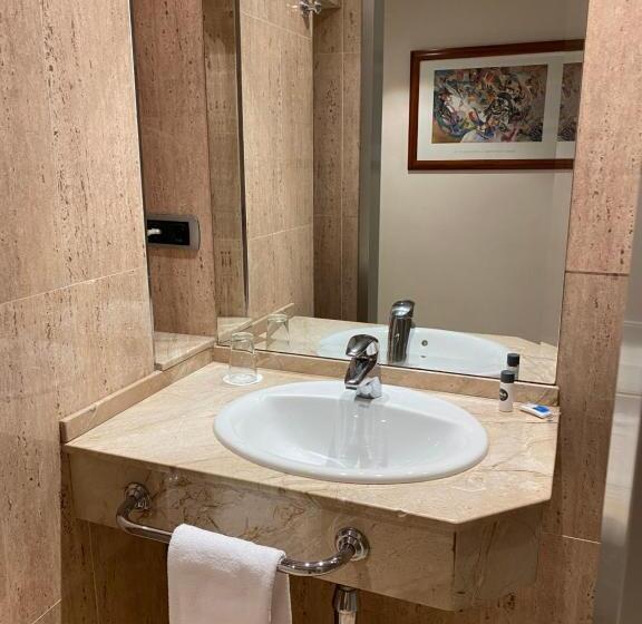 اتاق استاندارد یک نفره, Duerming Longoria Plaza