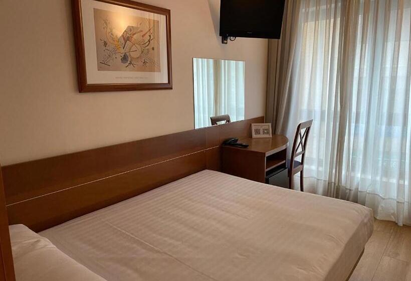 اتاق استاندارد یک نفره, Duerming Longoria Plaza