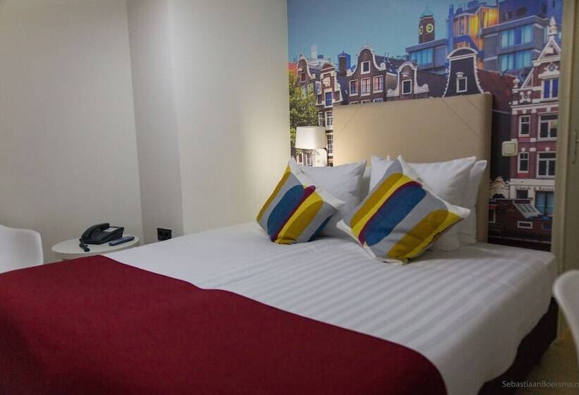 غرفة قياسية, France