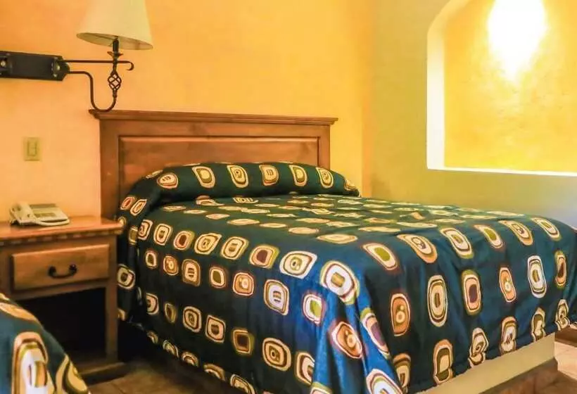 سوییت لوکس, Hacienda Suites Loreto