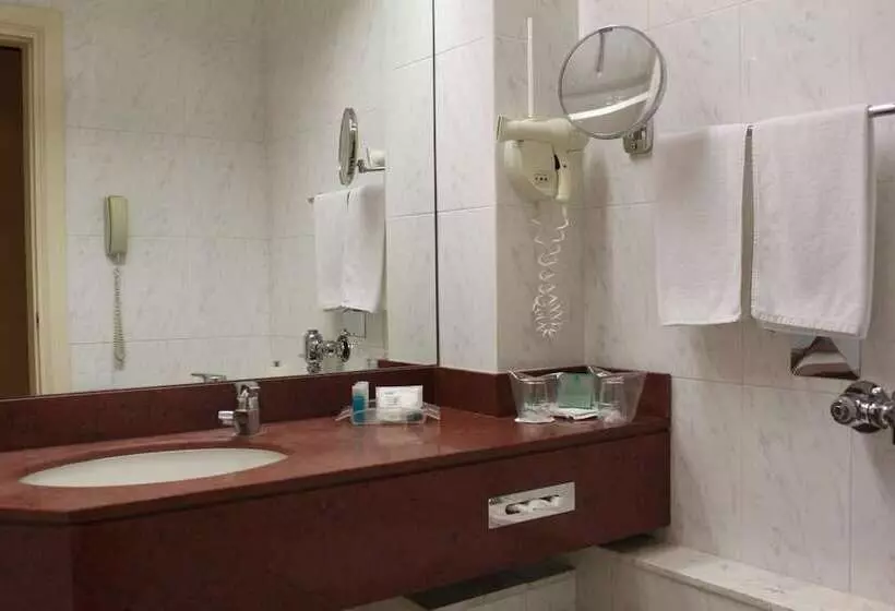 اتاق استاندارد, Holiday Inn Thessaloniki, An Ihg