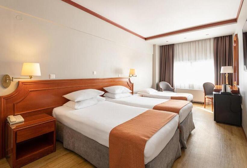 غرفة قياسية, Holiday Inn Thessaloniki, An Ihg