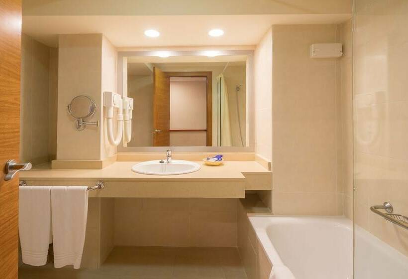 스탠다드 트리플 룸, htop Calella Palace & Spa 4* Sup