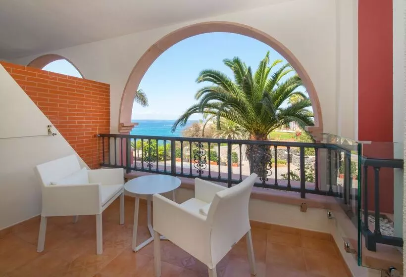Номер Стандарт Боковой Вид на Море, Iberostar Selection Anthelia