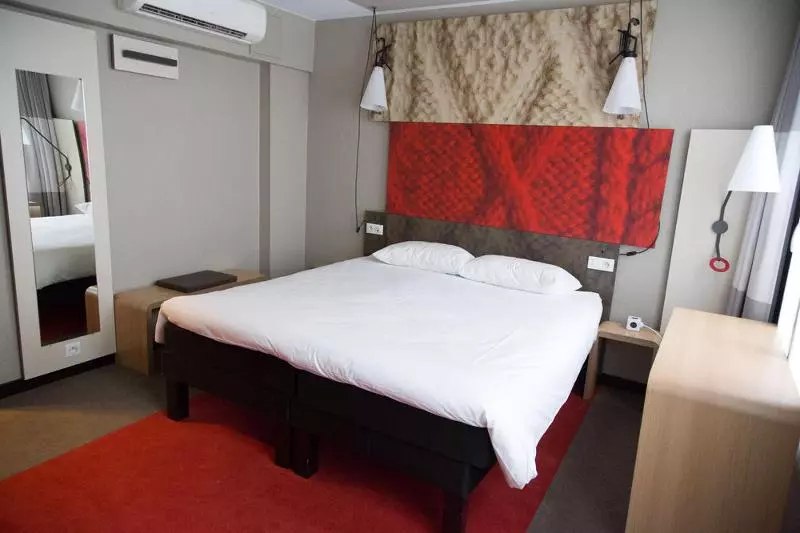 スタンダードルーム, Ibis Paris Grands Boulevards Opéra 9e
