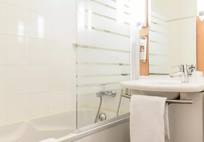 スタンダードルーム, Ibis Paris Grands Boulevards Opéra 9e