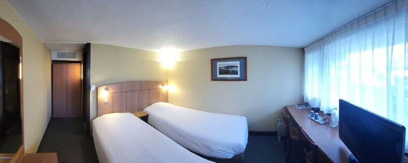 スタンダードルーム, Kyriad Tarbes Odos