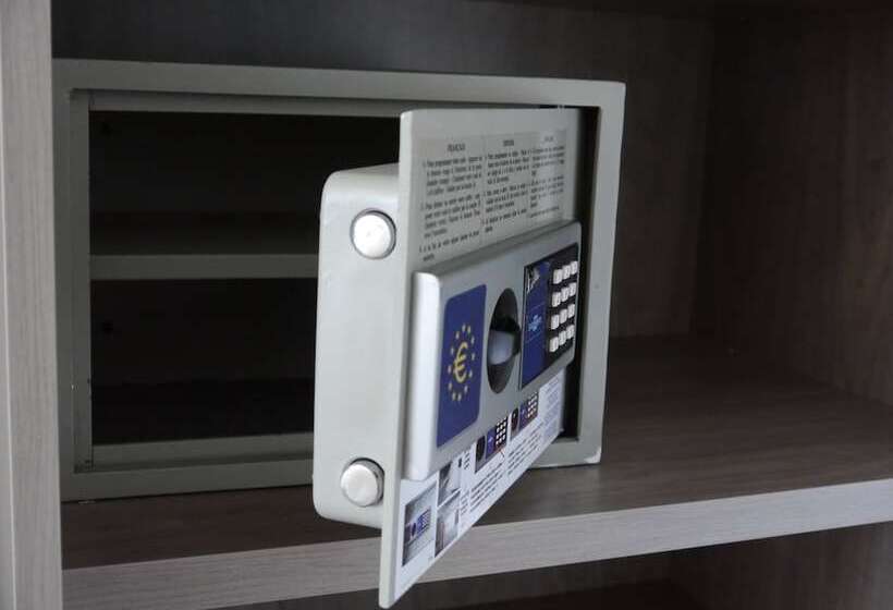 חדר סטנדרט יחיד, Saint Sauveur