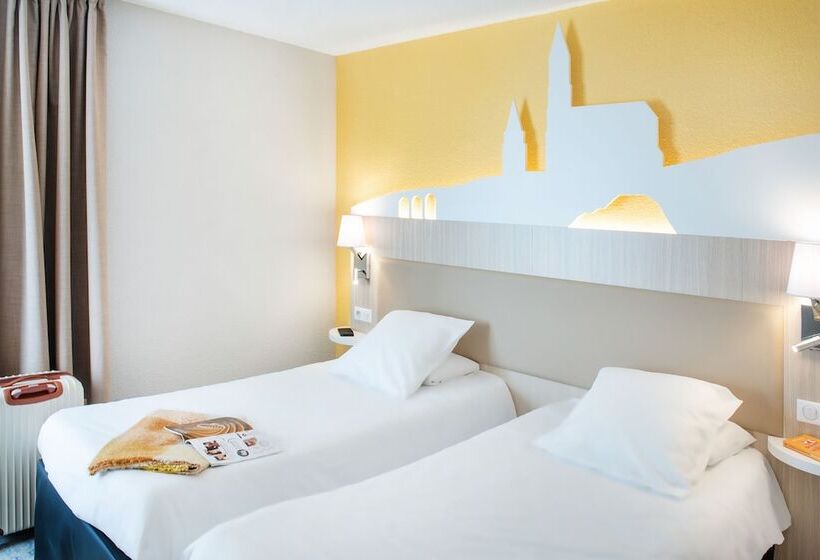 חדר סטנדרט לשלושה, Saint Sauveur