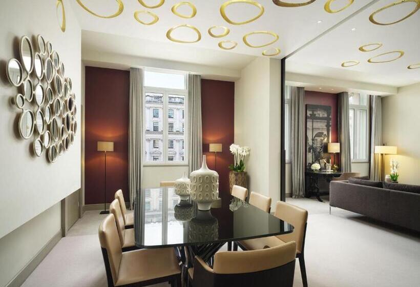 سوئیت با تخت بزرگ, Sofitel London St James