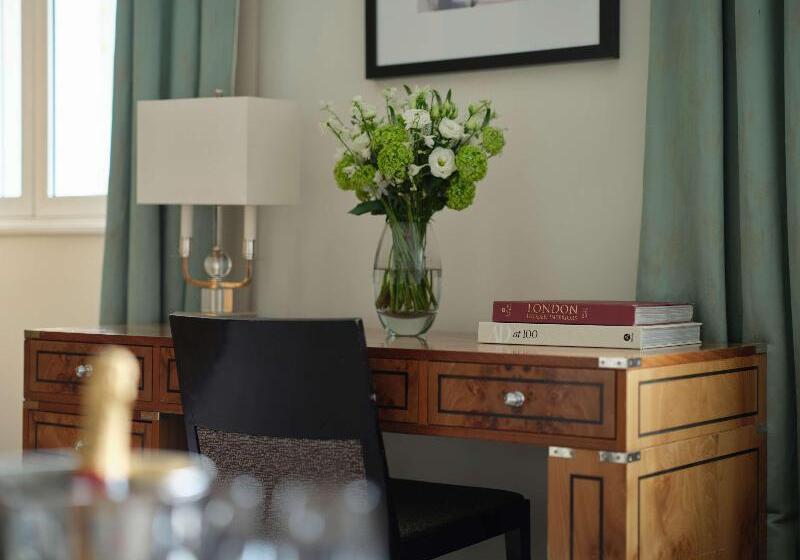 سوییت پرستیژ, Sofitel London St James