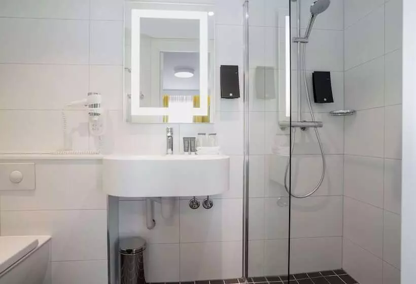 اتاق استاندارد یک نفره, Thon Hotel Moldefjord