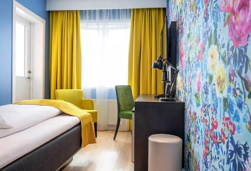 اتاق استاندارد یک نفره, Thon Hotel Moldefjord