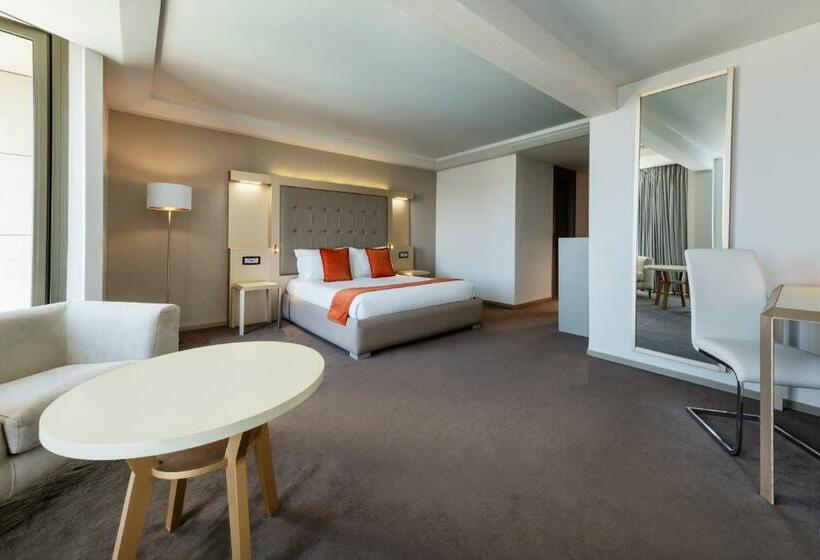 Полулюкс Вид на Море, Mövenpick Hotel & Casino Malabata Tanger