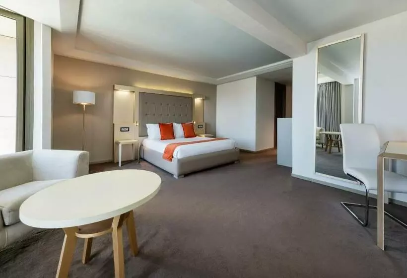 オーシャンビュージュニアスイート, Mövenpick Hotel & Casino Malabata Tanger