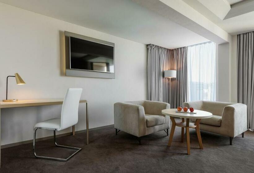 Полулюкс Вид на Море, Mövenpick Hotel & Casino Malabata Tanger