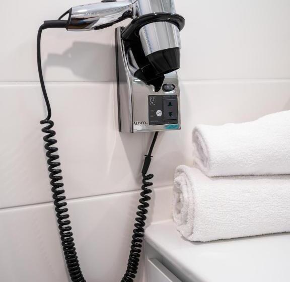 Номер Классика Двуспальная Кровать, Novotel Nantes Centre Gare