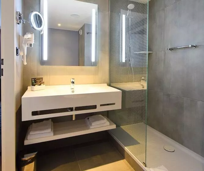 اتاق خانوادگی, Novotel Szczecin Centrum