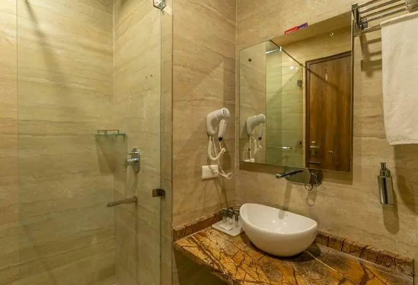 Quarto superior, Moustache Rishikesh Luxuria