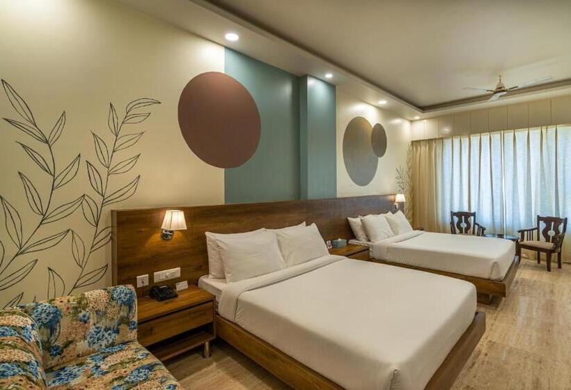 高级家庭房间, Moustache Rishikesh Luxuria