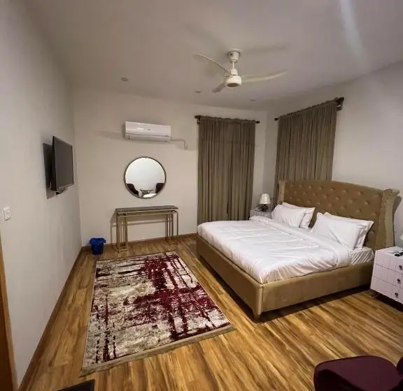 اتاق لوکس با تخت بزرگ, Isle Of Highland Tours Guest House
