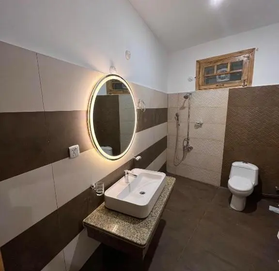 اتاق لوکس با تخت بزرگ, Isle Of Highland Tours Guest House