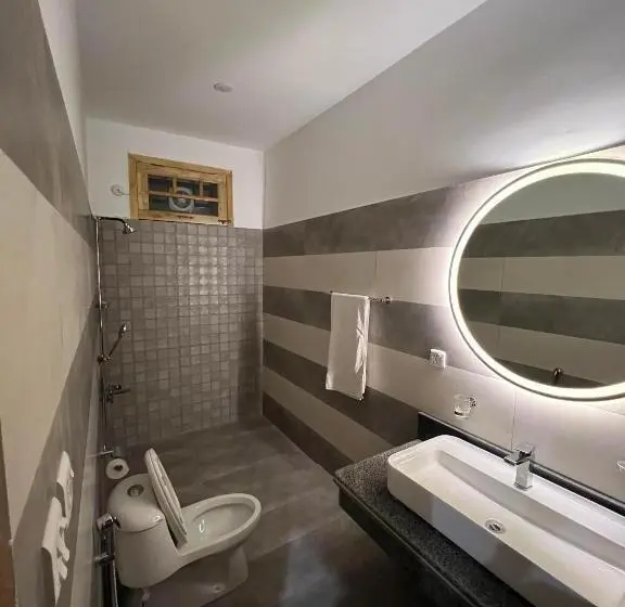اتاق لوکس با تخت بزرگ, Isle Of Highland Tours Guest House