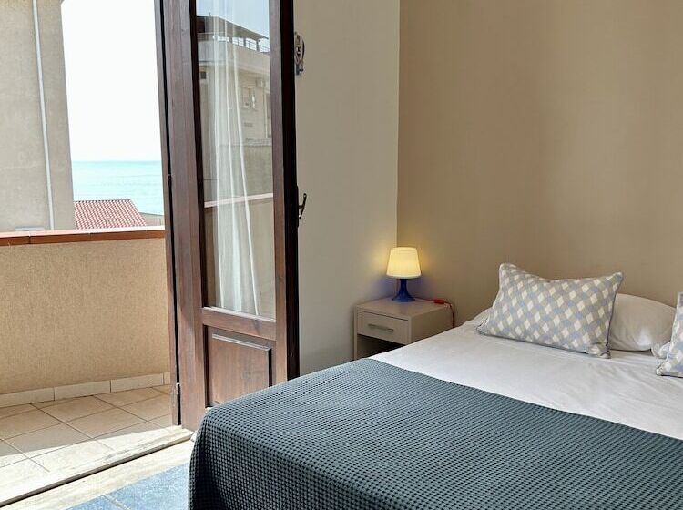 Camera Economy Vista Mare, Arcobaleno Tropea Centro