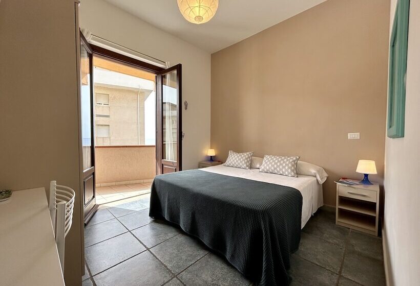 オーシャンビューエコノミールーム, Arcobaleno Tropea Centro