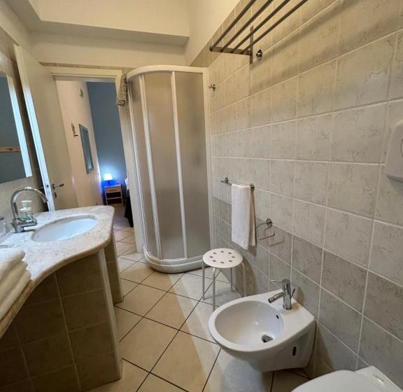 Camera Quadrupla Classica, Arcobaleno Tropea Centro