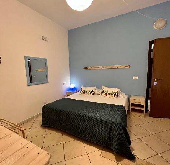 Camera Quadrupla Classica, Arcobaleno Tropea Centro