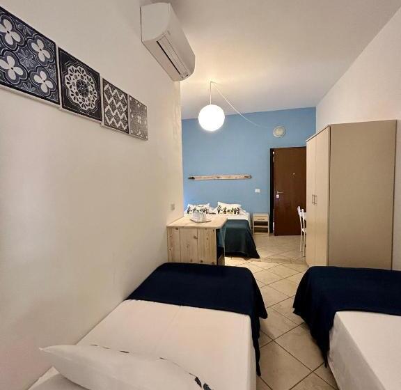 Camera Quadrupla Classica, Arcobaleno Tropea Centro