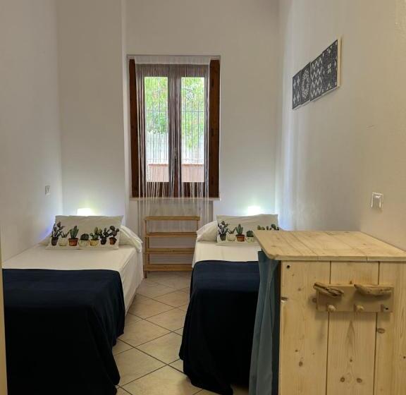 Camera Quadrupla Classica, Arcobaleno Tropea Centro