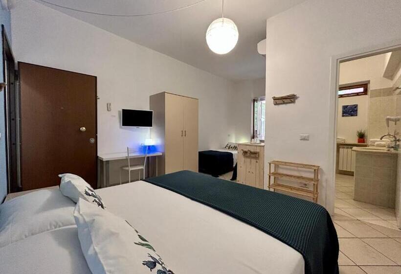 Camera Quadrupla Classica, Arcobaleno Tropea Centro