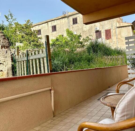 オーシャンビュースタンダードルームバルコニー付き, Arcobaleno Tropea Centro