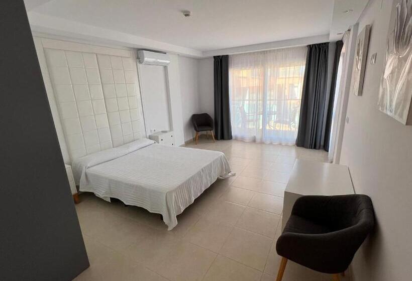 Апартаменты 3 Спальни, Apartamentos Flamingo Hills