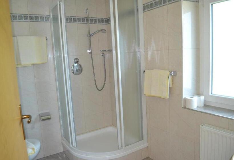 家庭套房, Gasthof Zum Grünen Baum