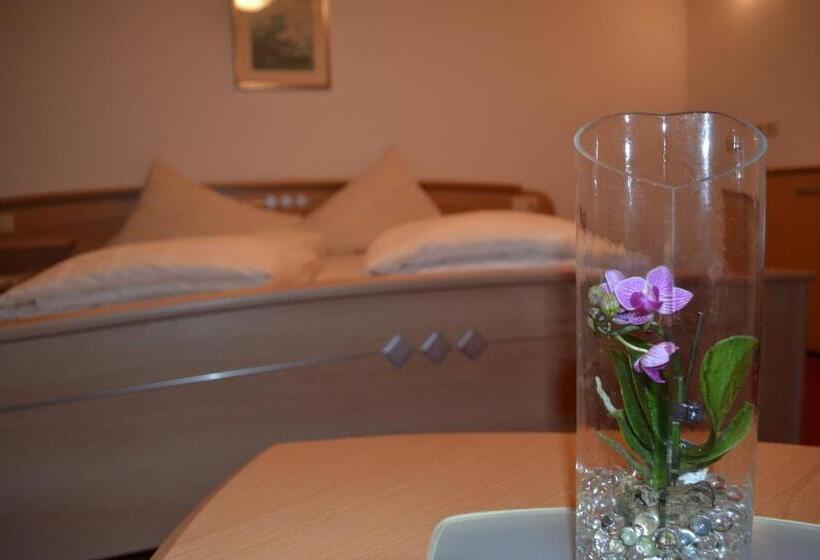 家庭套房, Gasthof Zum Grünen Baum