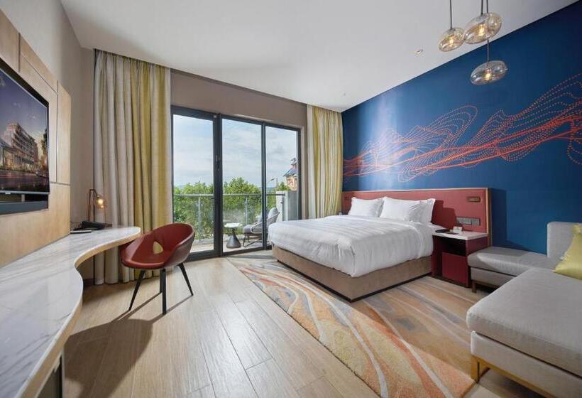 Номер Стандарт Трехместный, Hard Rock Hotel Dalian