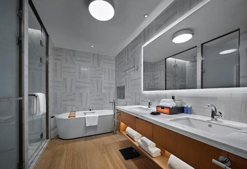 جناح, Hard Rock Hotel Dalian