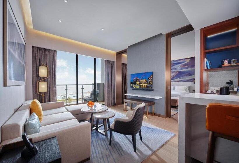 جناح, Hard Rock Hotel Dalian