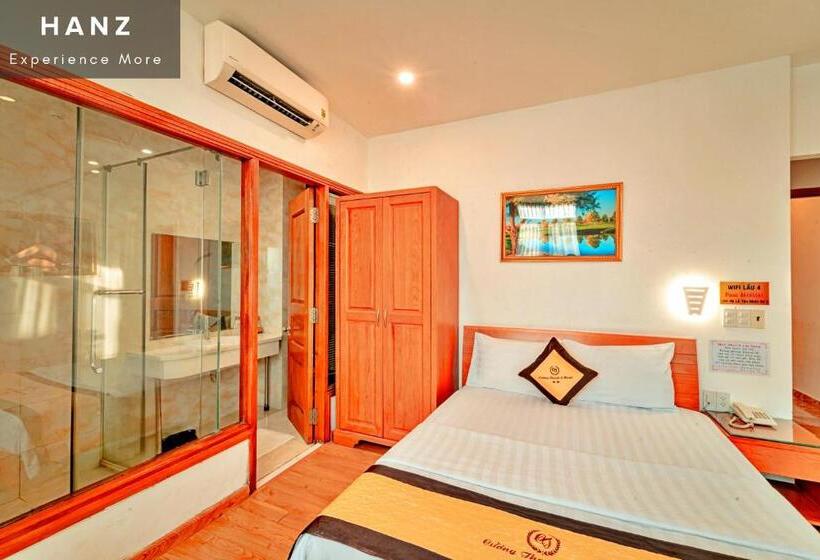 Superior Room, Hanz 839 Son Mi