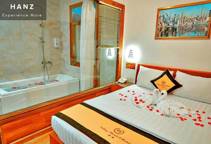 Deluxe Room, Hanz 839 Son Mi