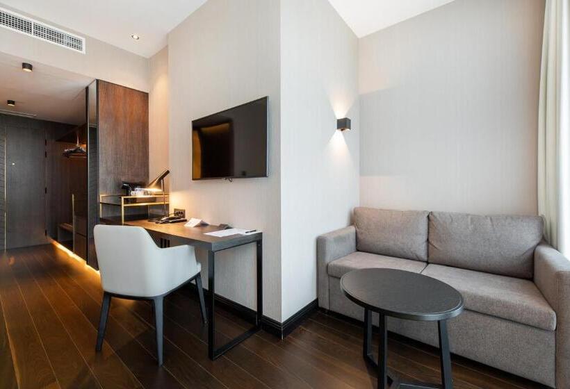 디럭스 룸, Movenpick Hotel Tallinn