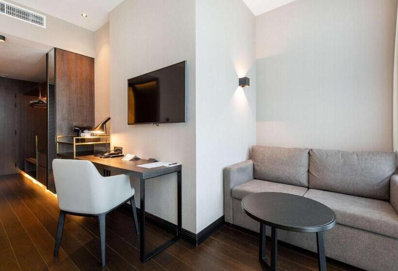 اتاق لوکس, Movenpick Hotel Tallinn