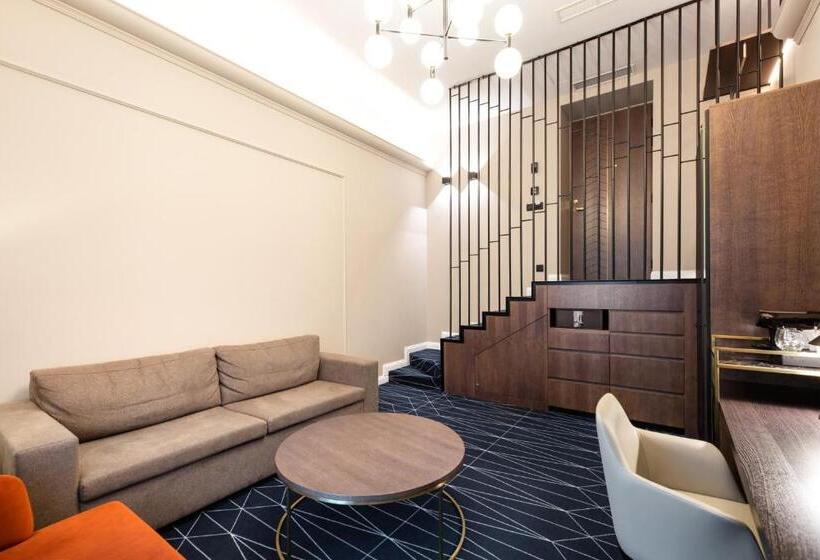 Superior suite with balcony, Movenpick Hotel Tallinn