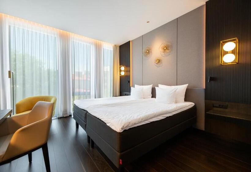 수피리어 룸, Movenpick Hotel Tallinn
